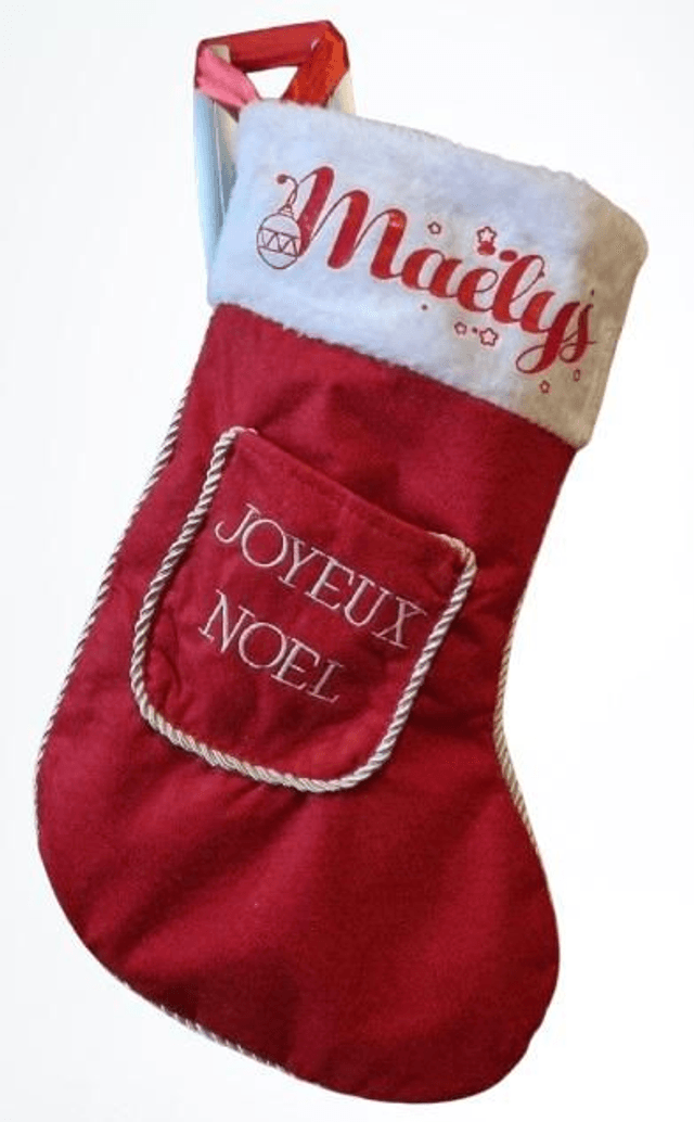 Chaussette de Noël rouge " Joyeux Noël"  à suspendre personnalisable avec une bordure en fourrure blanche en haut. 